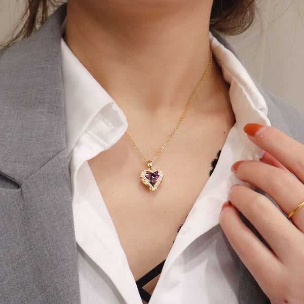 Amor Necklace
