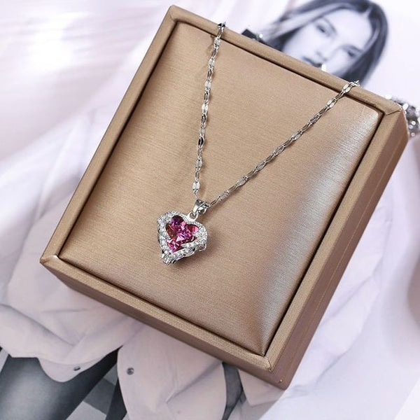 Amor Necklace