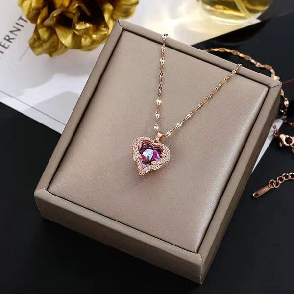 Amor Necklace
